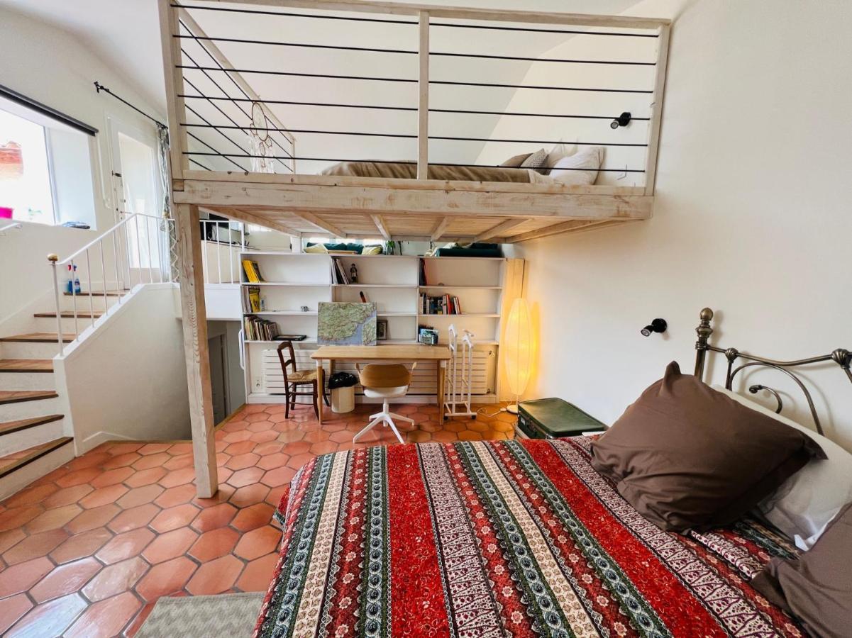 Penthouse Studio Privee Couple Ou Famille- La Maison Searle A Tourtour Exterior foto